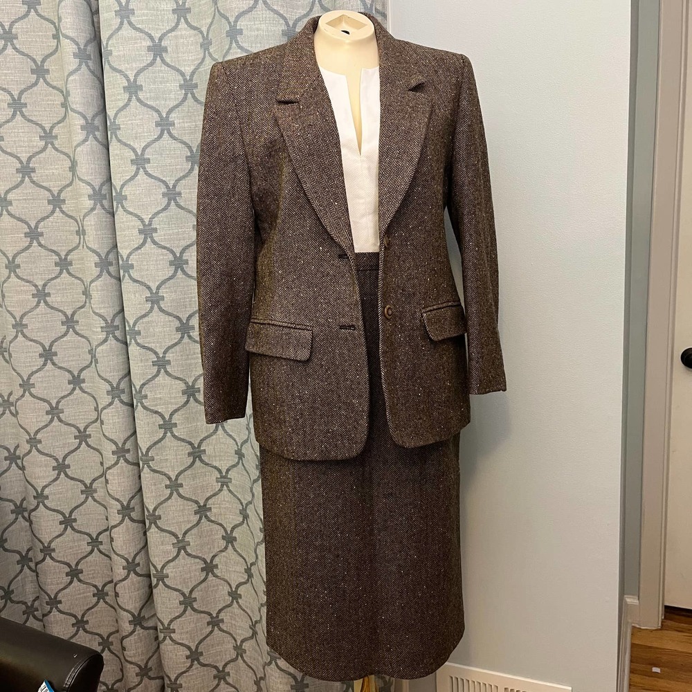 Pendleton Women’s THREE-Piece 100% Wool Brown Skirt & Blazer Suit -- 8